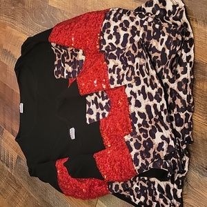 Mommy and me red and leopard long sleeve T-shirts